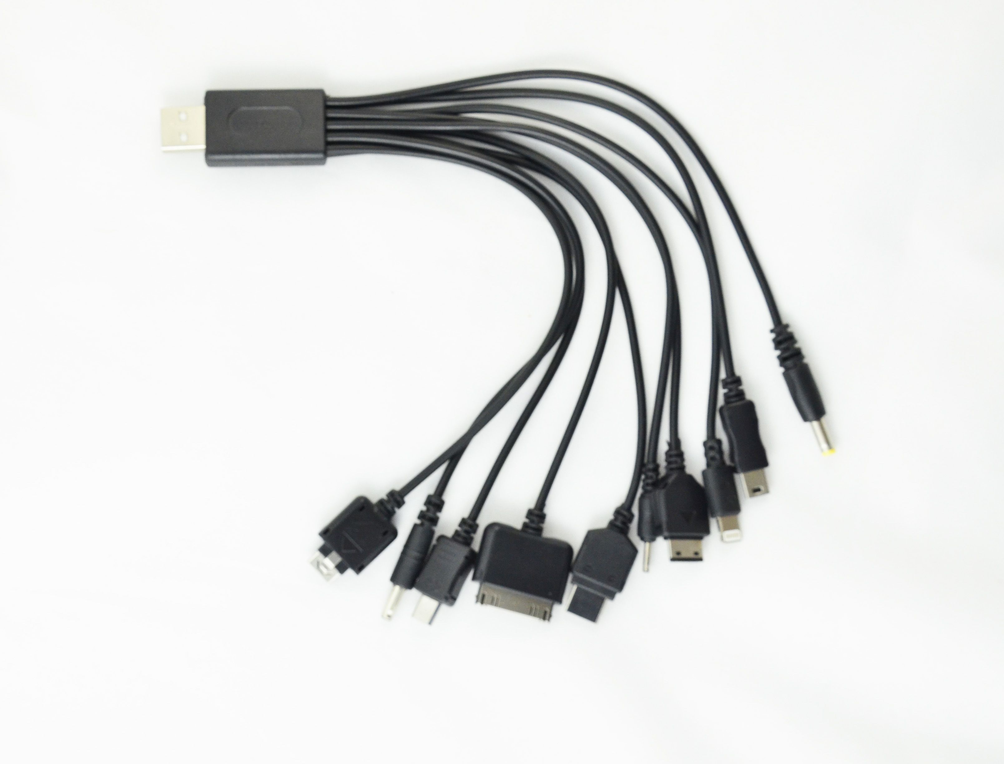 TEC054, CABLE USB MULTIPUERTOS
Cable Adaptador en color negro con 10 entradas diferentes.